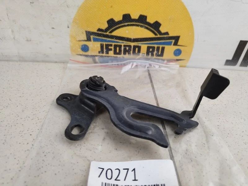 Крючок капота Volvo S80 2008 AS60