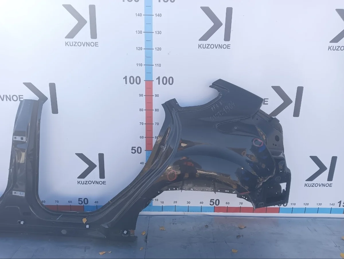 Крыло Ford Focus 2012 CB8