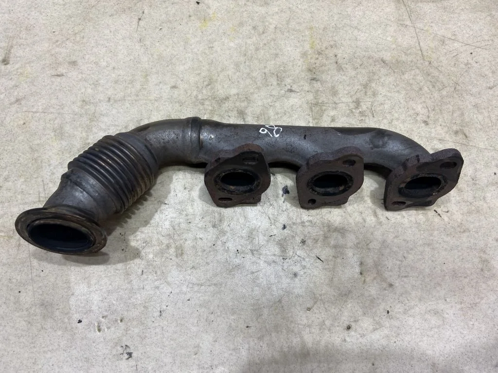 Выпускной коллектор Nissan Pathfinder