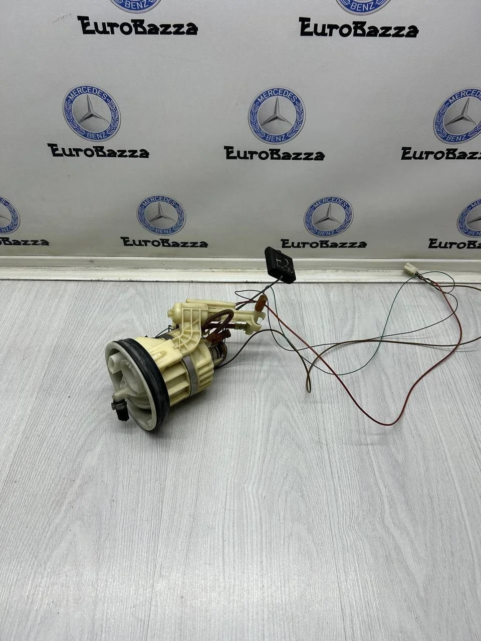 Фильтр топливный Mercedes W211