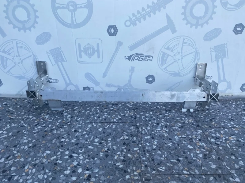 Передняя панель нижняя часть Mercedes-benz CLA C117