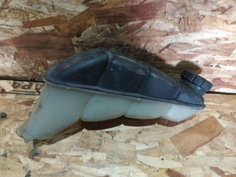 Бачок расширительный Mercedes-Benz -Class 1996 W210