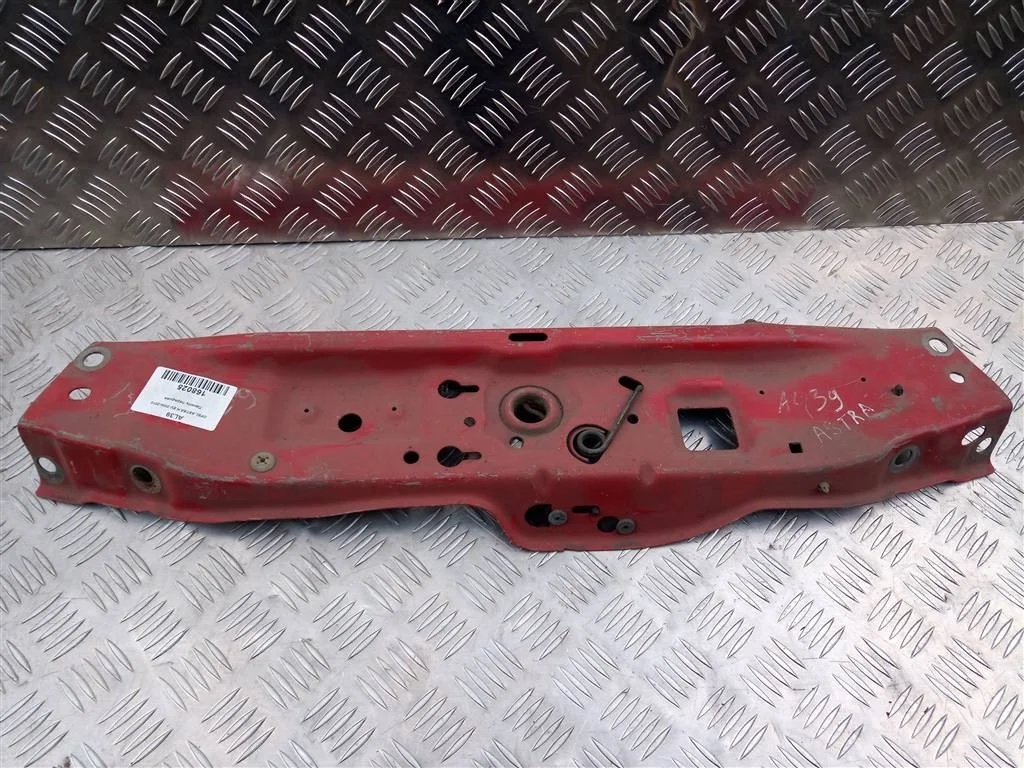 Панель передняя (Телевизор) Opel ASTRA H (2004—20