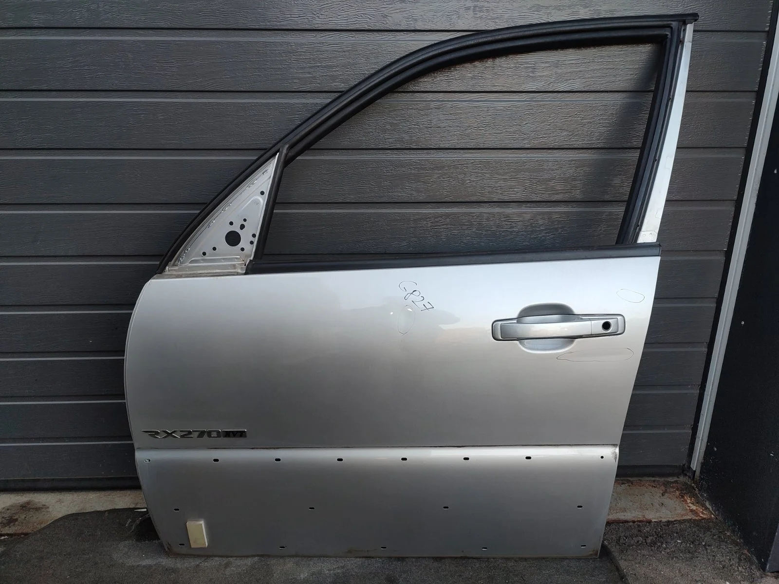 Дверь SsangYong Rexton 2012 Y250