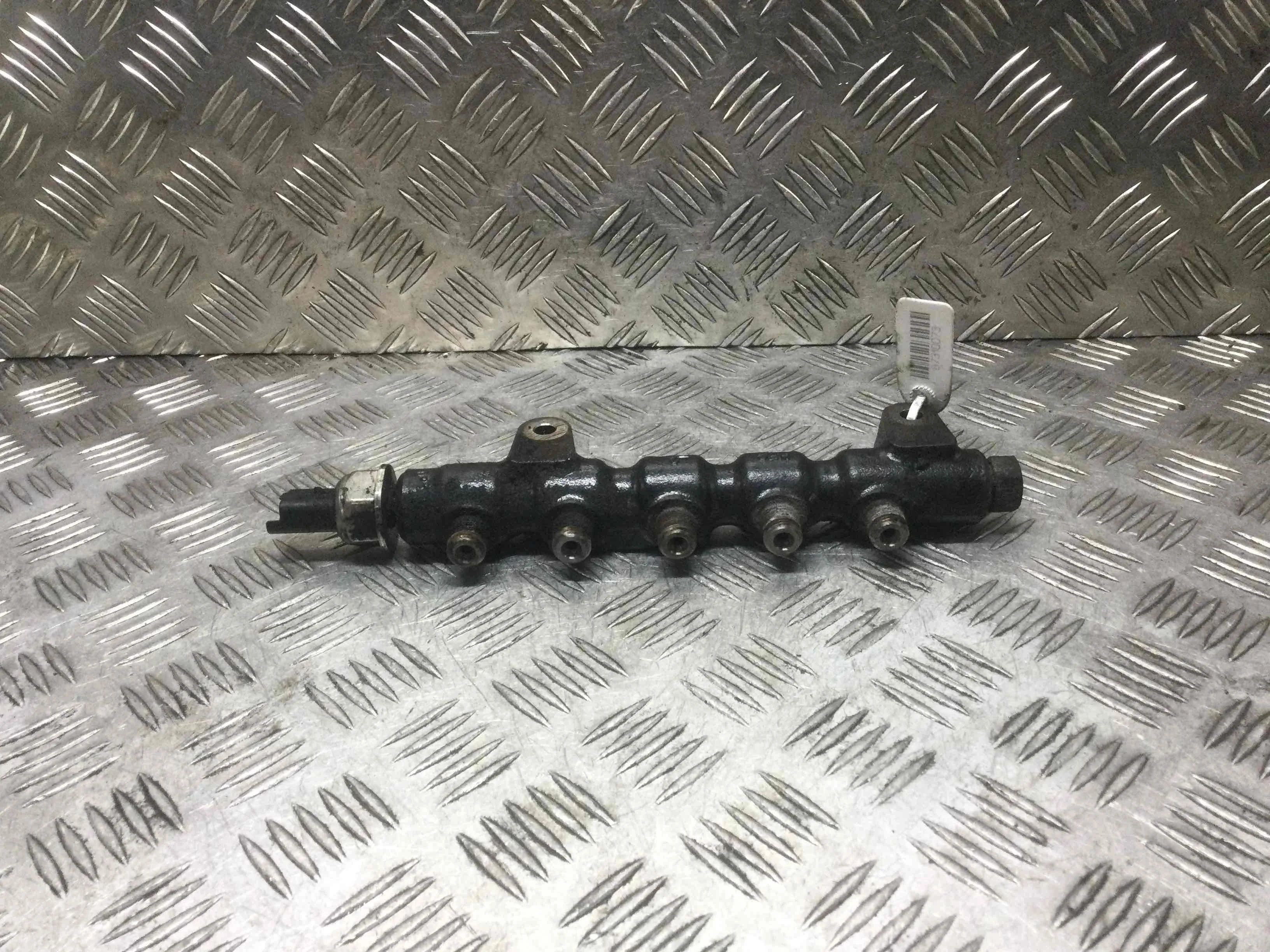 Топливная рампа Ford Fiesta 5 поколение (2001-2007) дизель 1.4 TDCi Механика Х/б