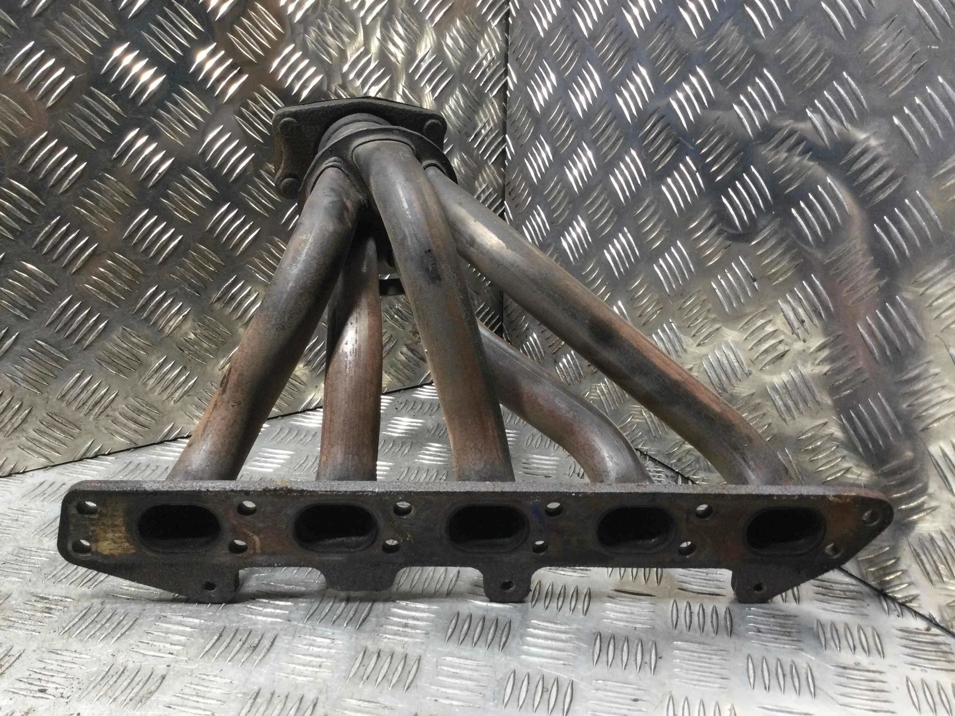 Коллектор выпускной Volvo V50 1 поколение 2003-2007 бензин 2.4 i Автомат Седан