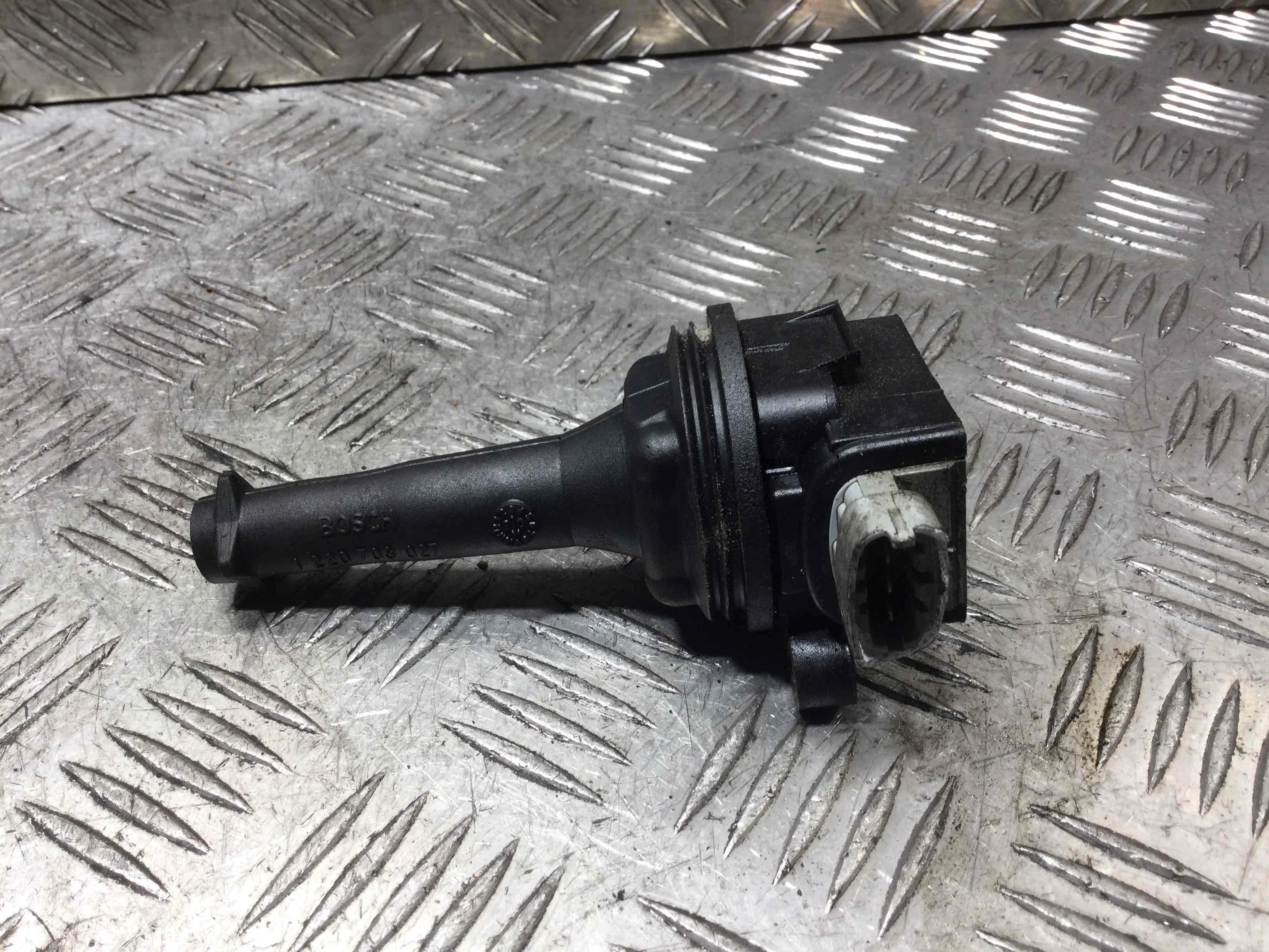 Катушка зажигания Volvo V50 1 поколение 2003-2007 бензин 2.4 i Автомат Седан