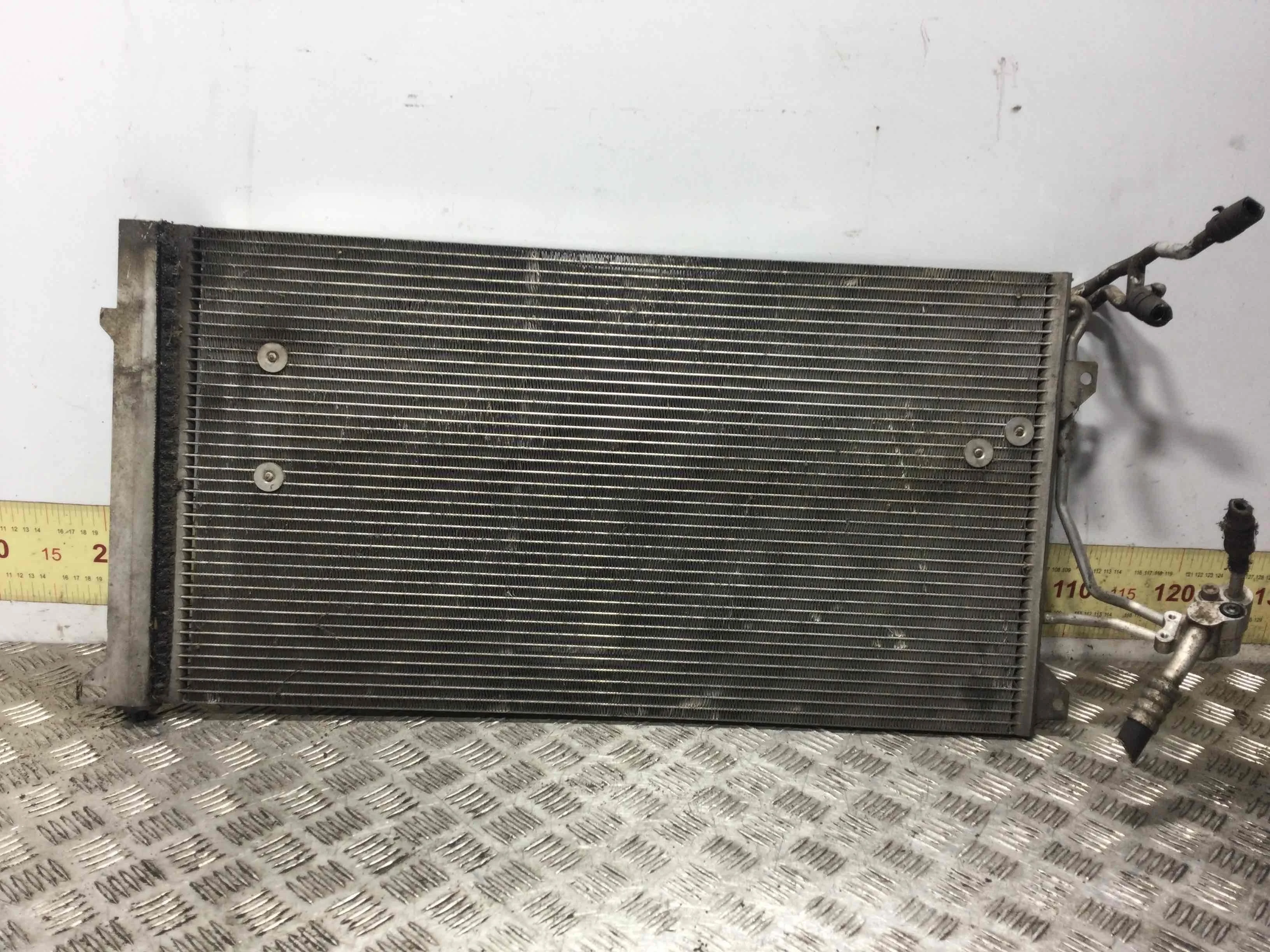 Радиатор кондиционера Volkswagen Touareg 1 поколение 2002-2007 дизель 2.5 TDI Автомат Внедорожник