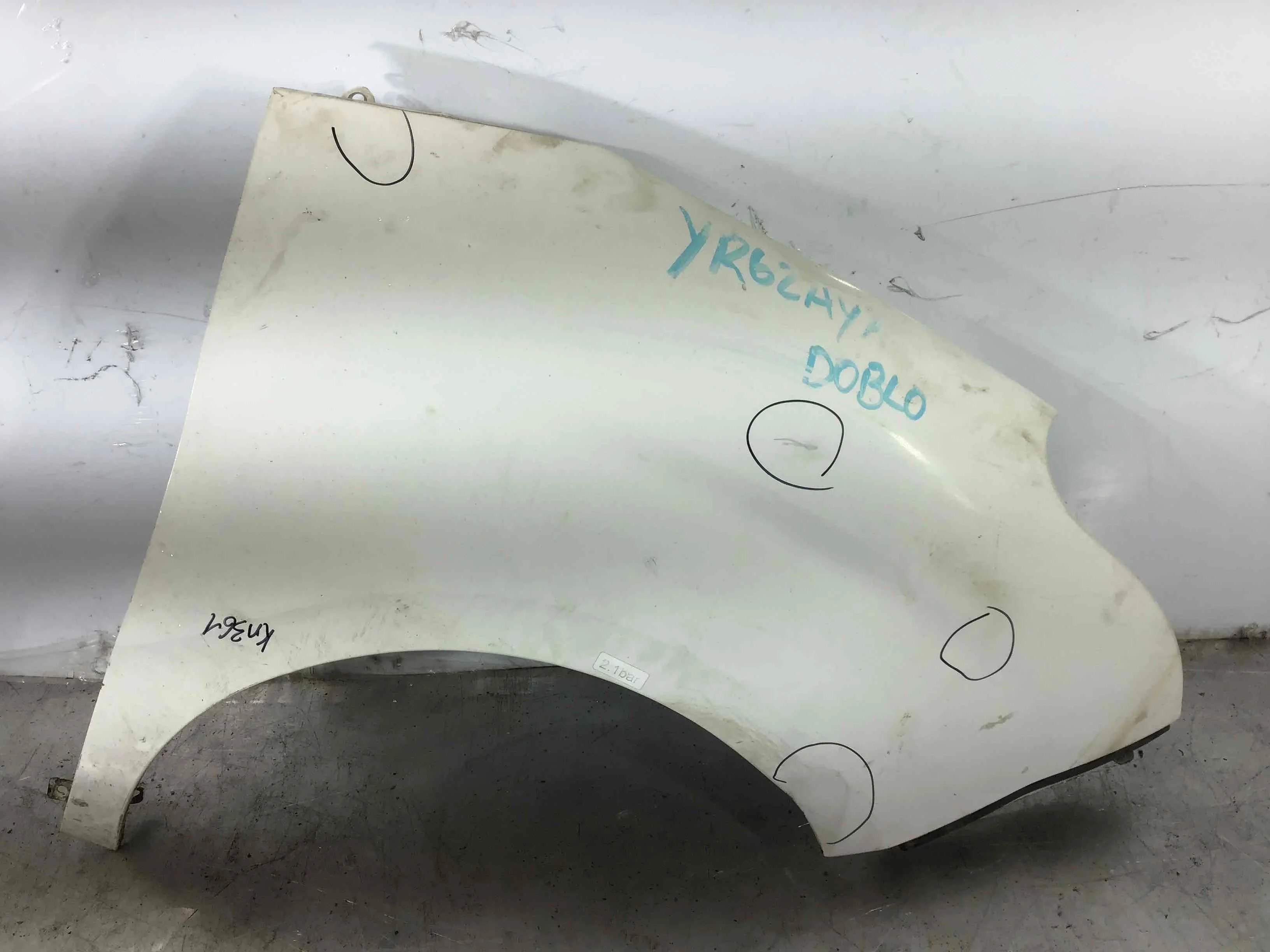 Крыло переднее правое Fiat Doblo 1 поколение [рестайлинг] (2005-2015) дизель 1.3 JTD Механика Х/б