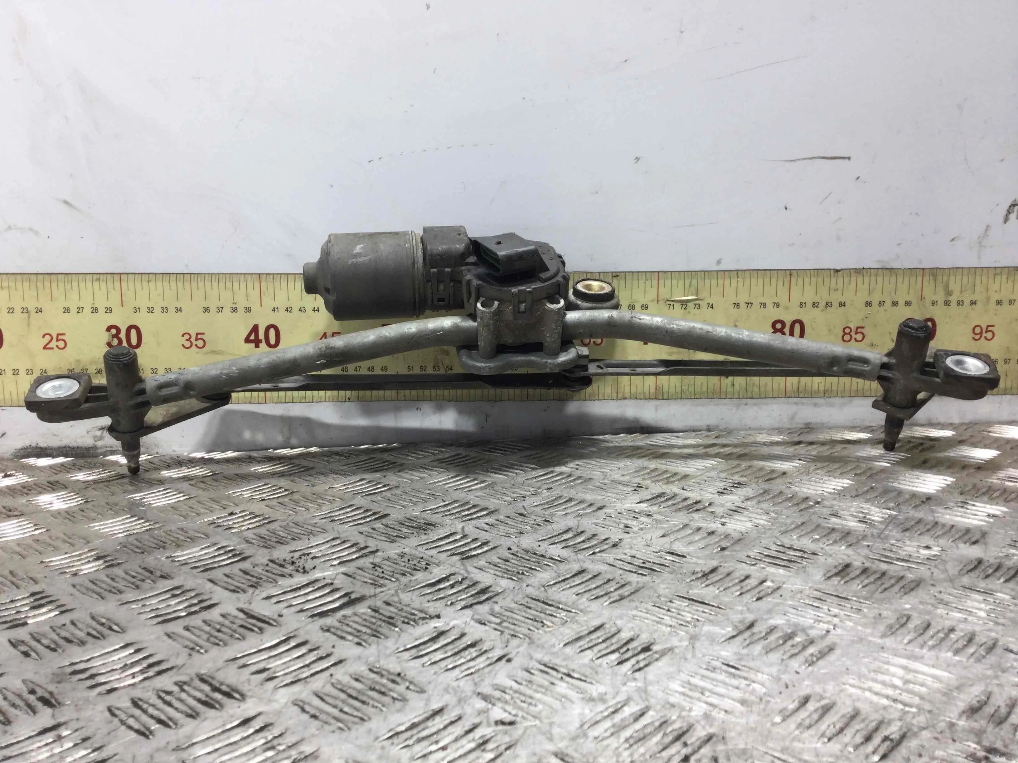 Механизм стеклоочистителя (трапеция дворников) Ford Mondeo 3 поколение [рестайлинг] (2003-2007) дизель 2.0 TDCi Механика Универсал