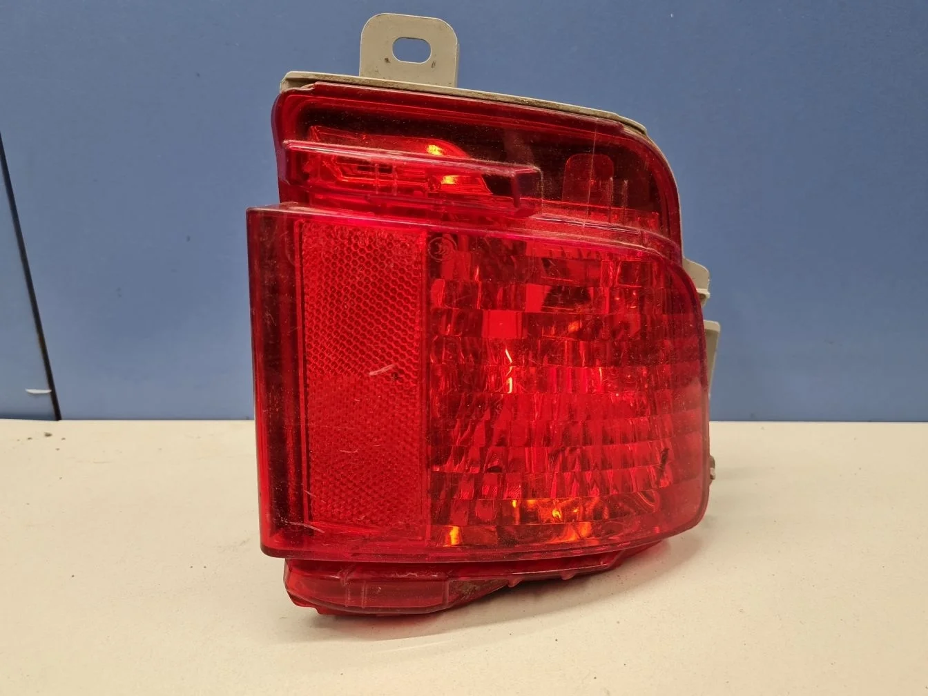 Фонарь в бампер левый для Toyota Land Cruiser 200 2008-