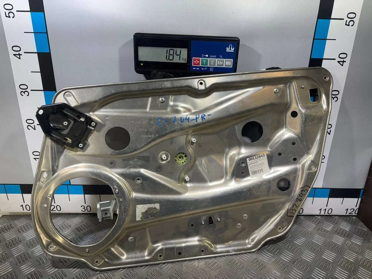 [Б/У] Стеклоподъемник передний правый W204 [Код: 00510161 ]