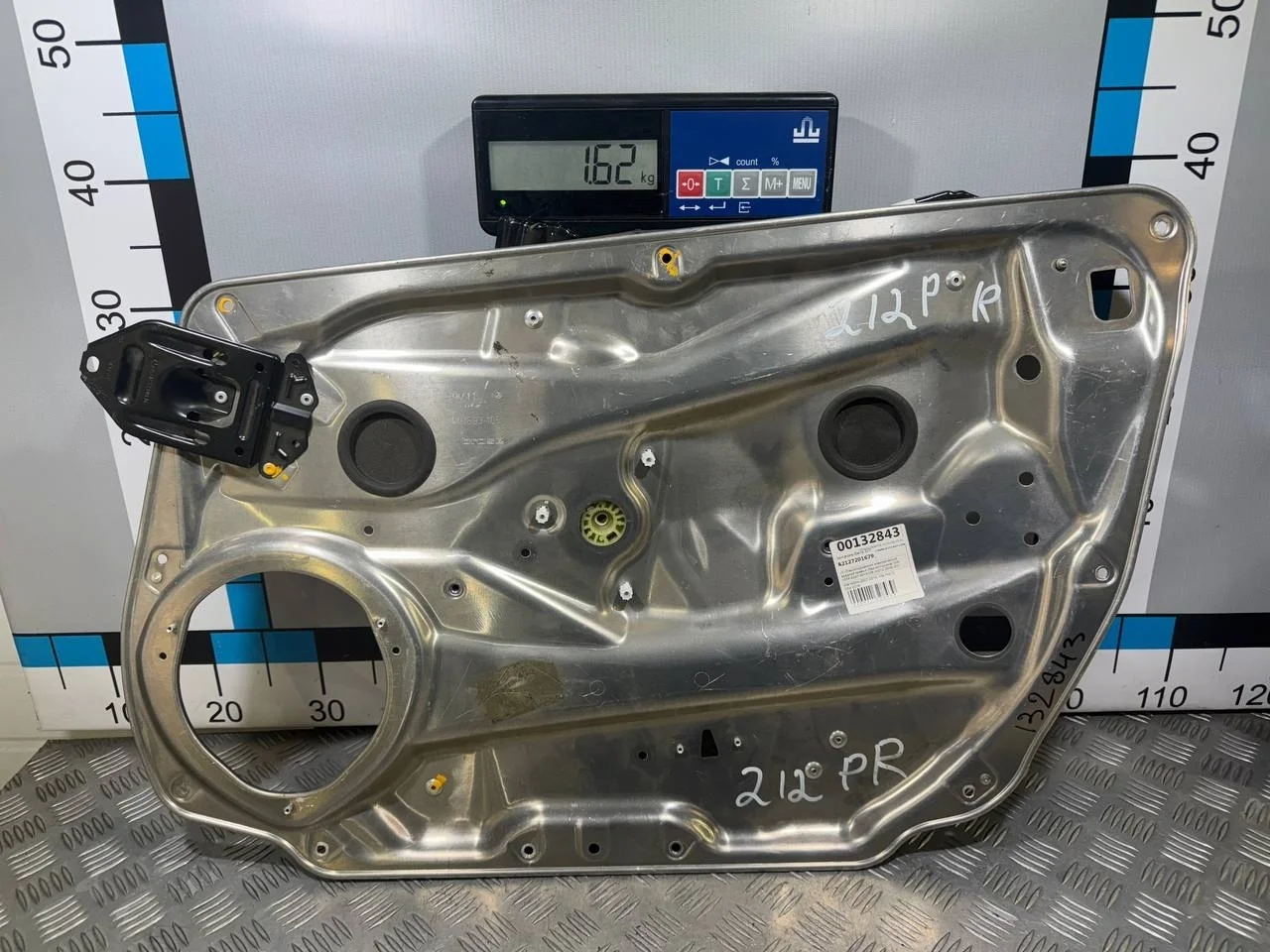 [Б/У] Стеклоподъемник передний правый W204 [Код: 00510176 ]