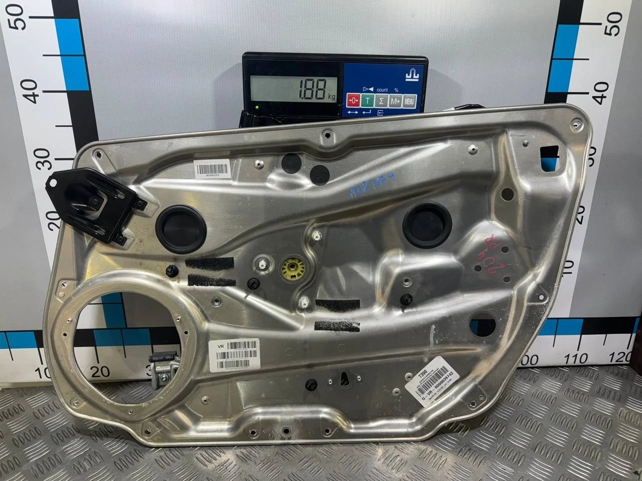 [Б/У] Стеклоподъемник передний правый W204 [Код: 00510179 ]