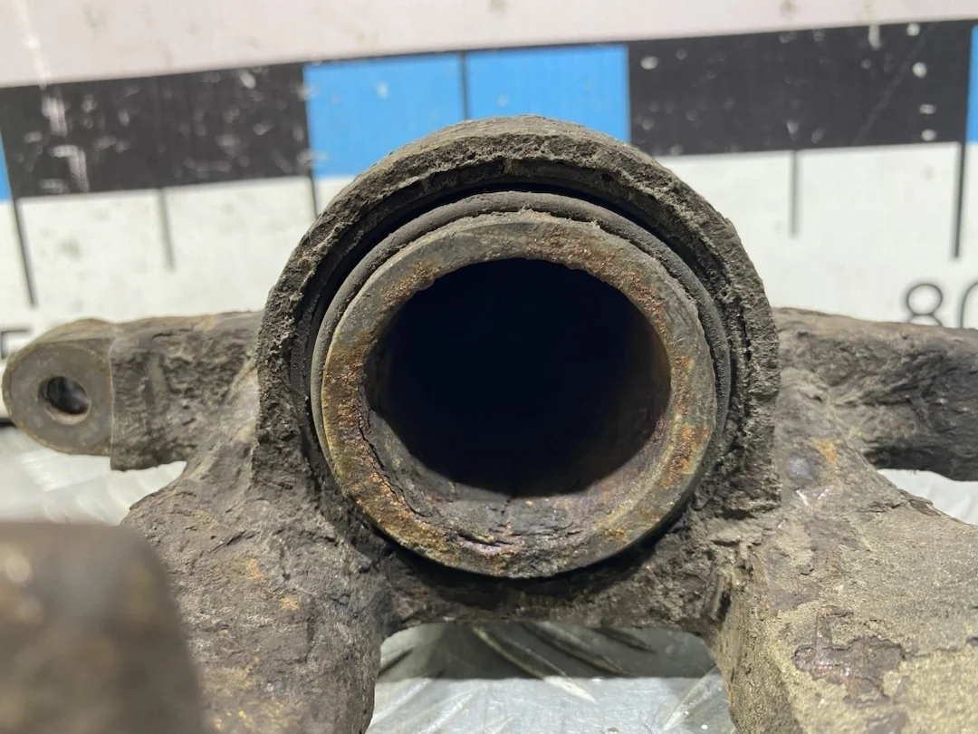 [Б/У] Суппорт тормозной задний правый [Код: 00400638 ]