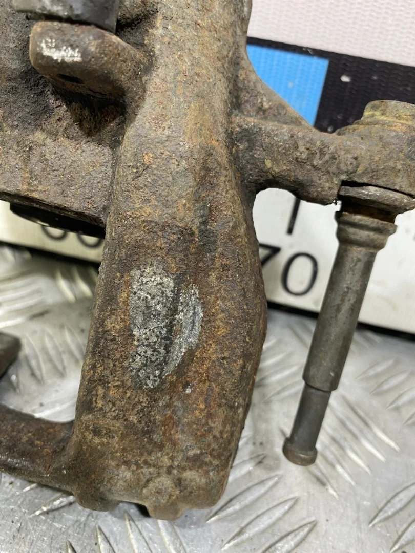 [Б/У] Суппорт тормозной задний правый [Код: 00400652 ]