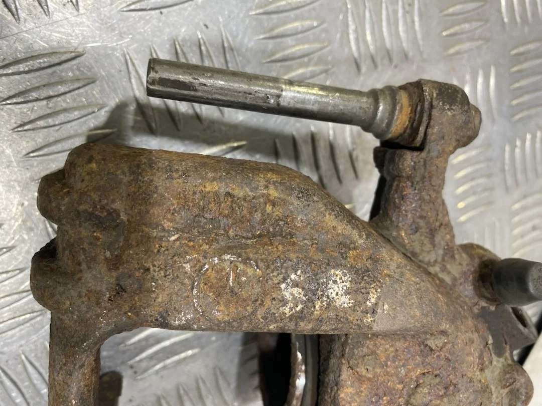 [Б/У] Суппорт тормозной задний правый [Код: 00400653 ]