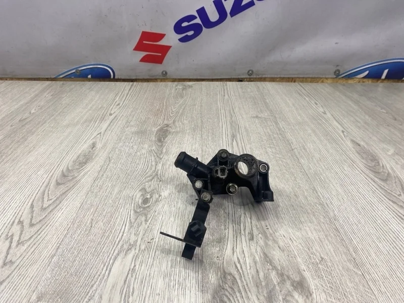 Фланец системы охлаждения FORD FOCUS 3 2014