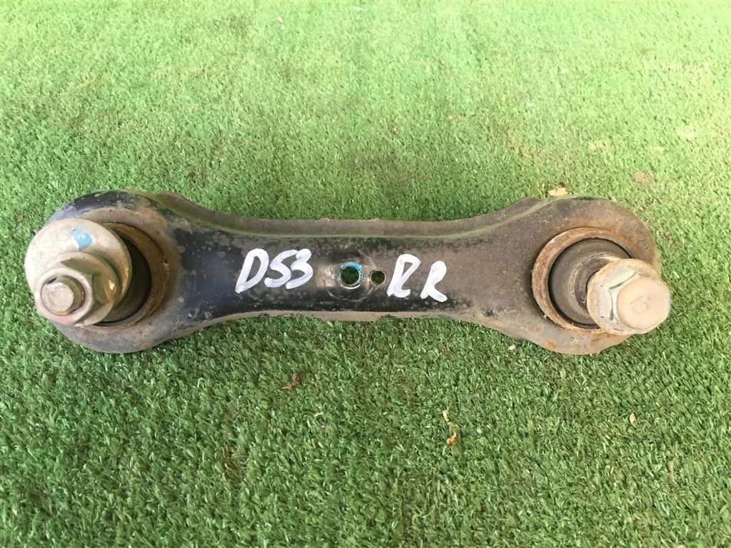 Б.у. рычаг поперечный MITSUBISHI Delica D5 CV MITSUBISHI Delica D5 CV