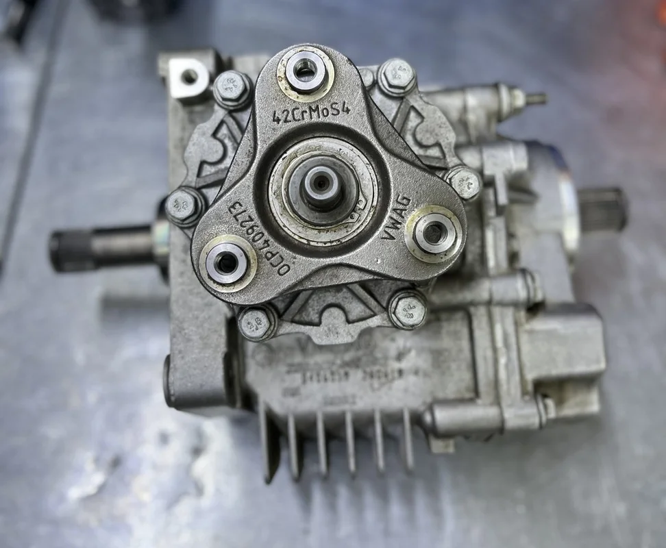 Редуктор переднего моста (Q3/RS Q3 (8U) [2011-2019])  (ЦЕНА ДЕЙСТВИТЕЛЬНА В ОБМЕН НА ВАШ НЕИСПРАВНЫЙ РЕМОНТОПРИГОДНЫЙ АГРЕГАТ ГАРАНИЯ 12 МЕСЯЦЕВ)