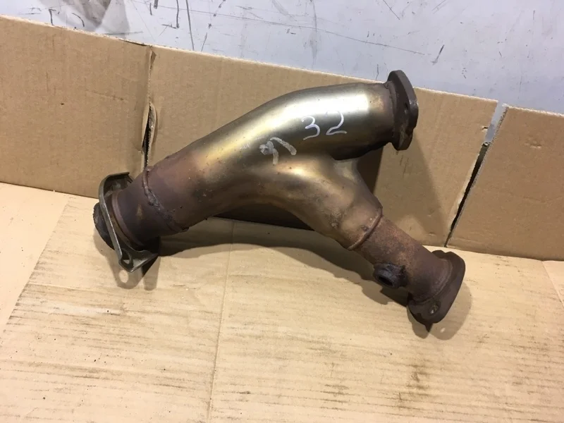 Приемная труба глушителя TOYOTA HIGHLANDER 2018 174030P221 GSU55 2GRFKS