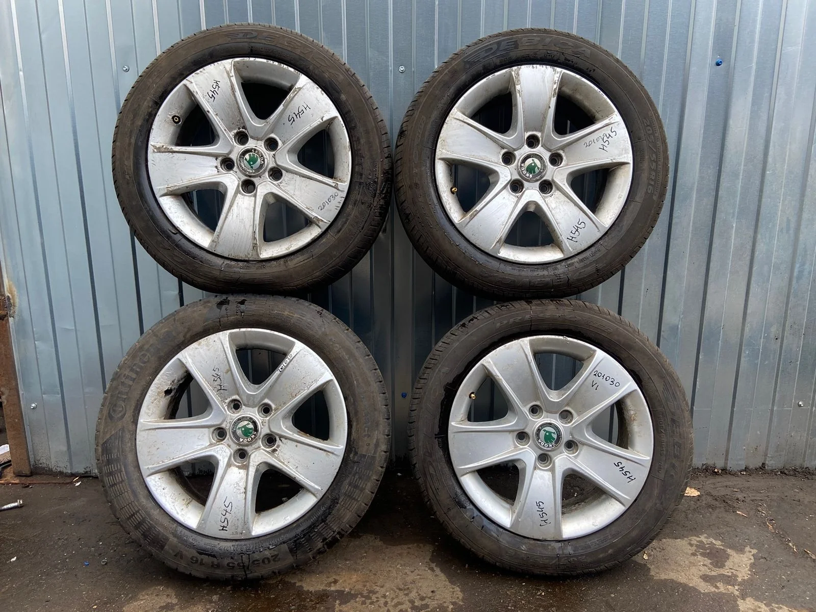 Диск колёсный SKODA OCTAVIA 1Z 2009- литой комплект R16 6,5J 50ET б/у OCTAVIA 1Z(2004-2012)