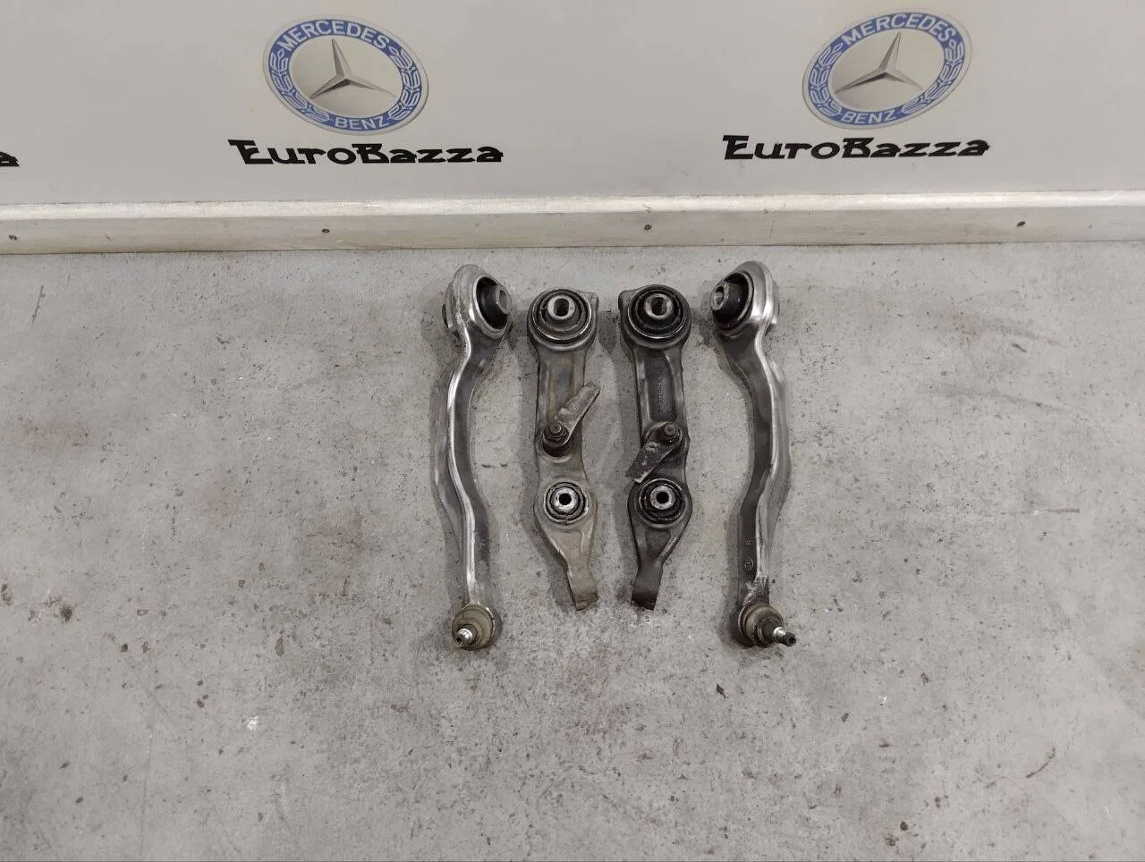 Рычаг передний Mercedes W219