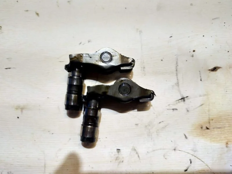 Рычаг роликового толкателя, рокер BMW