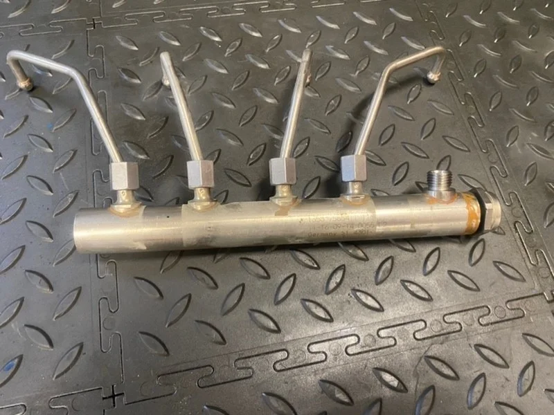 Топливная рампа BMW 13537585411 F30 N20