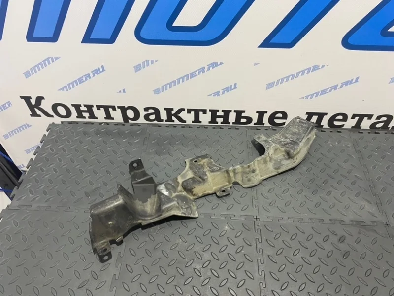 Кожух рулевого механизма BMW 51757160237 F86, левый