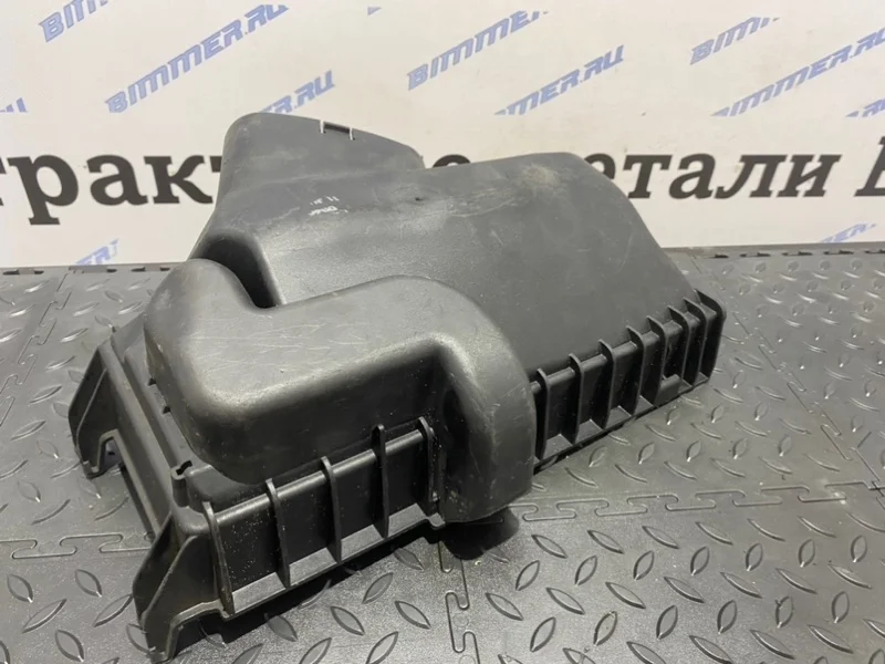 Крышка корпуса воздушного фильтра BMW 13718573761 N57