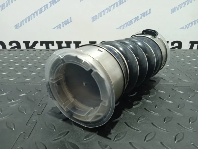 Патрубок интеркулера BMW 5 F10
