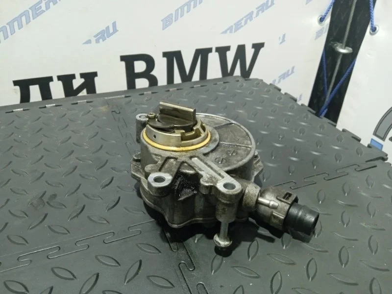 Вакуумный насос BMW 11668605976 N63