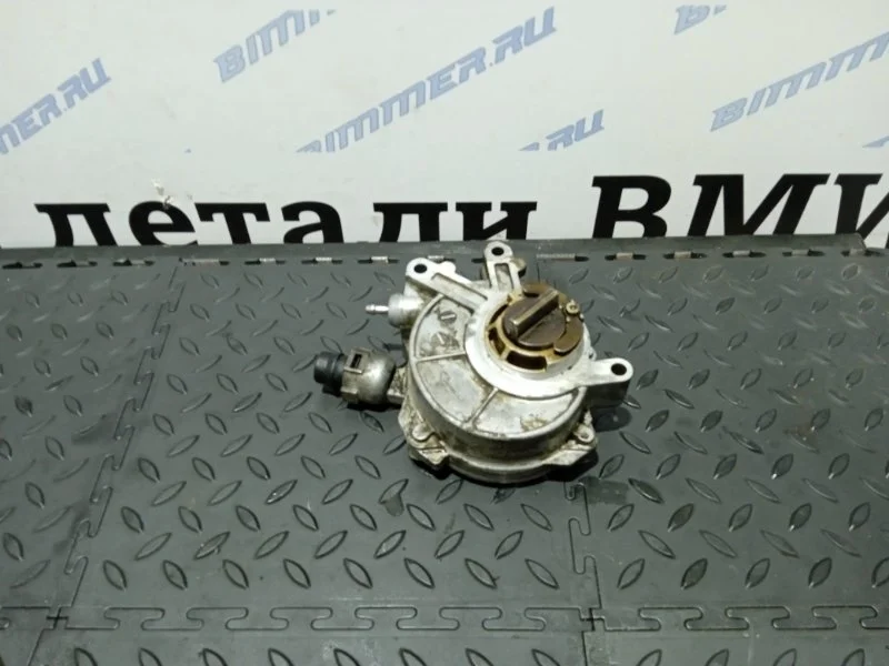 Вакуумный насос BMW 11668605976 N63
