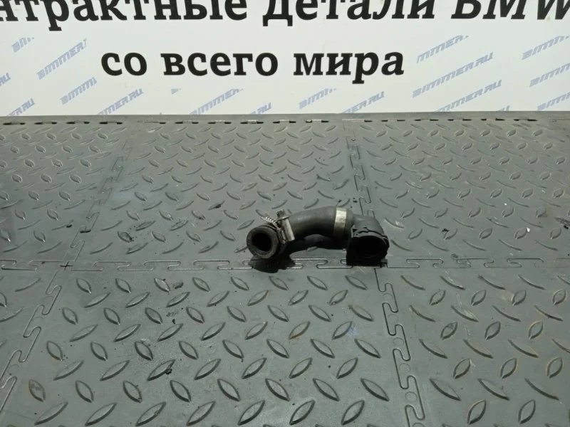 Патрубок охлаждения BMW 11537792622 M57D30