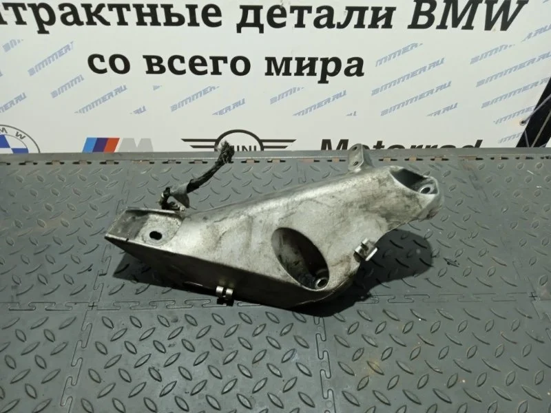 Кронштейн двигателя BMW E70