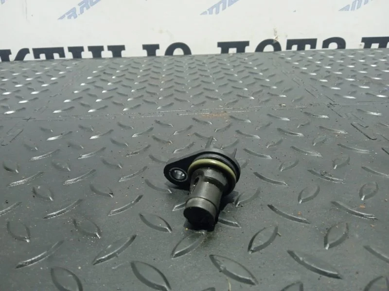 Датчик положения распредвала BMW 13627525014 N62