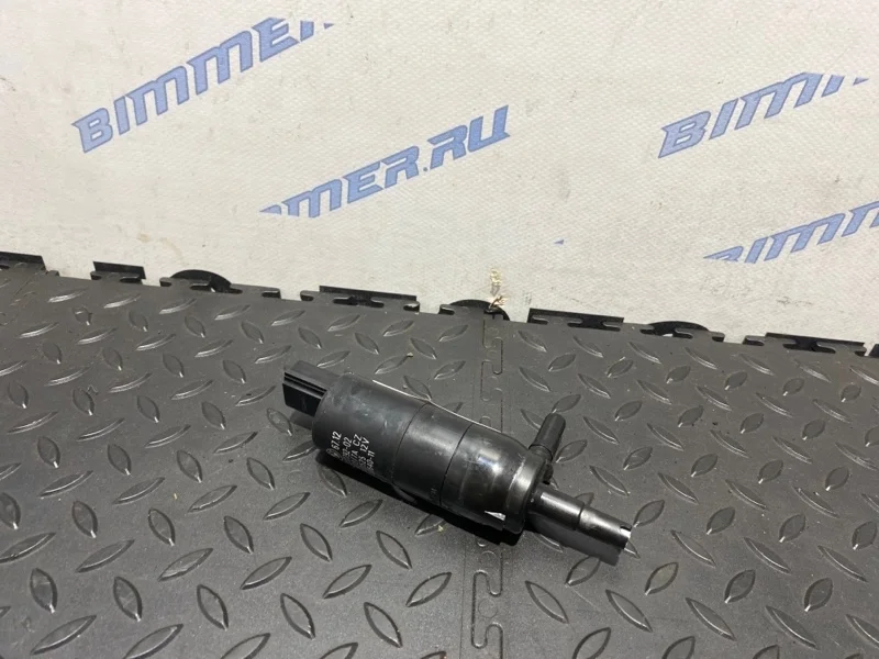Насос стеклоомывателя фар BMW Х5 Е70