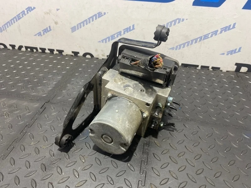 Блок ABS BMW 34516865025 E70