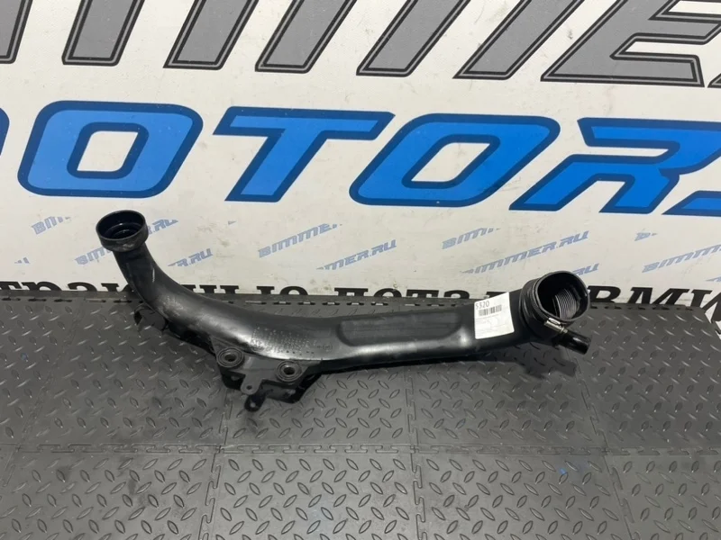 Патрубок воздушного фильтра Bmw 13717556549 N54