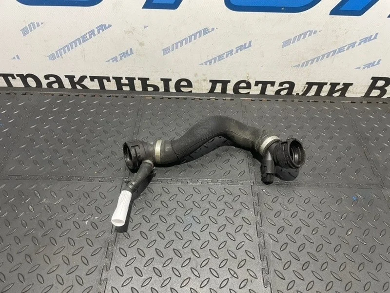 Патрубок охлаждения BMW 17127575427 N63