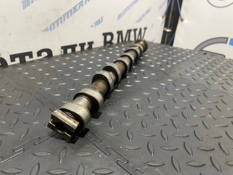 Распредвал впускной BMW