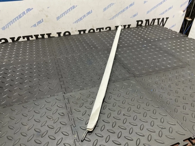 Молдинг лобового стекла BMW X6 51317462217 F86, передний левый