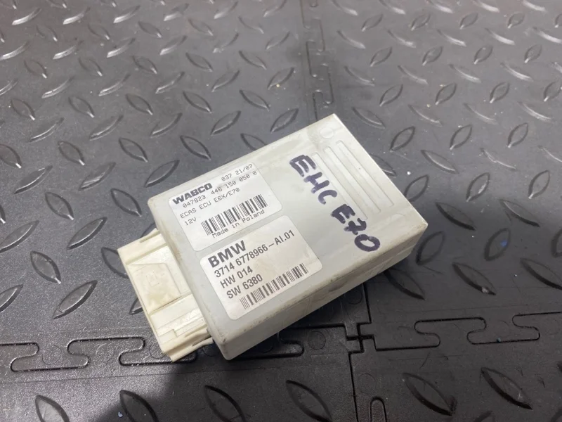 Блок управления пневмоподвеской Bmw 37146793163 E70
