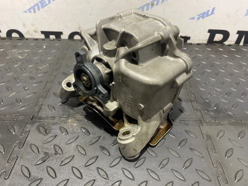 Масляный насос BMW 11417643256 N63B44A