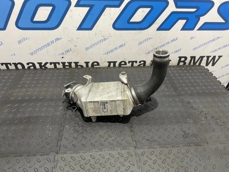 Охладитель наддувочного воздуха BMW 7 17517575404 F04 N63B44A