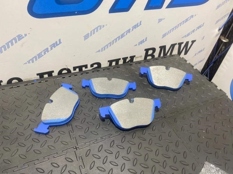 Тормозные колодки Bmw 34116858047 F10, переднее