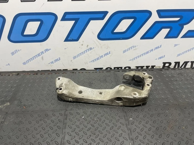 Опора КПП BMW 550iX 22326777615 F10 N63B44A