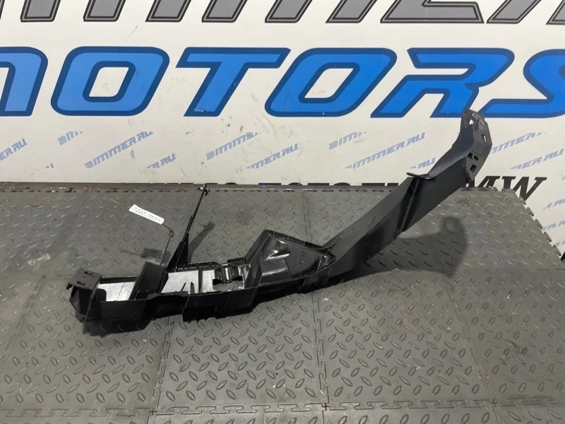 Кронштейн фары BMW 51642990179 Е84 N55B30A, левый