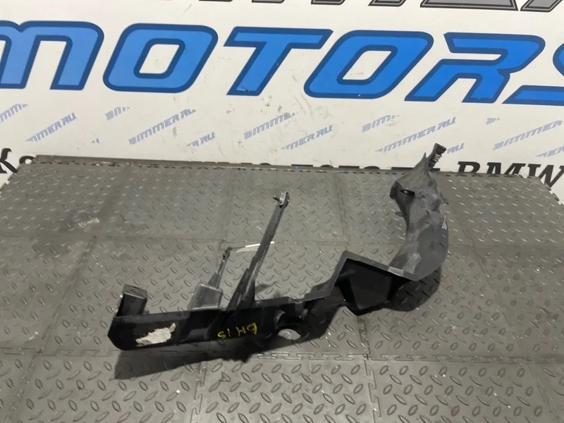 Кронштейн фары BMW 51642990180 Е84 N55B30A, правый